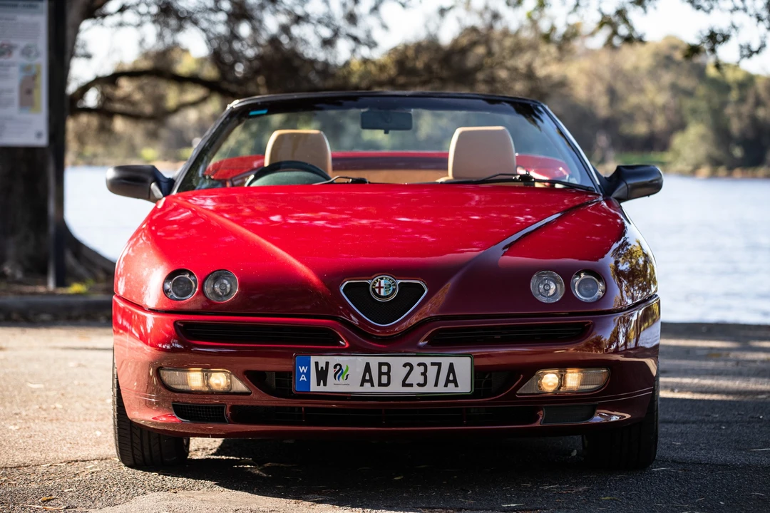 2002 Alfa Romeo 916 GTV & Spider - Image 12 of 31