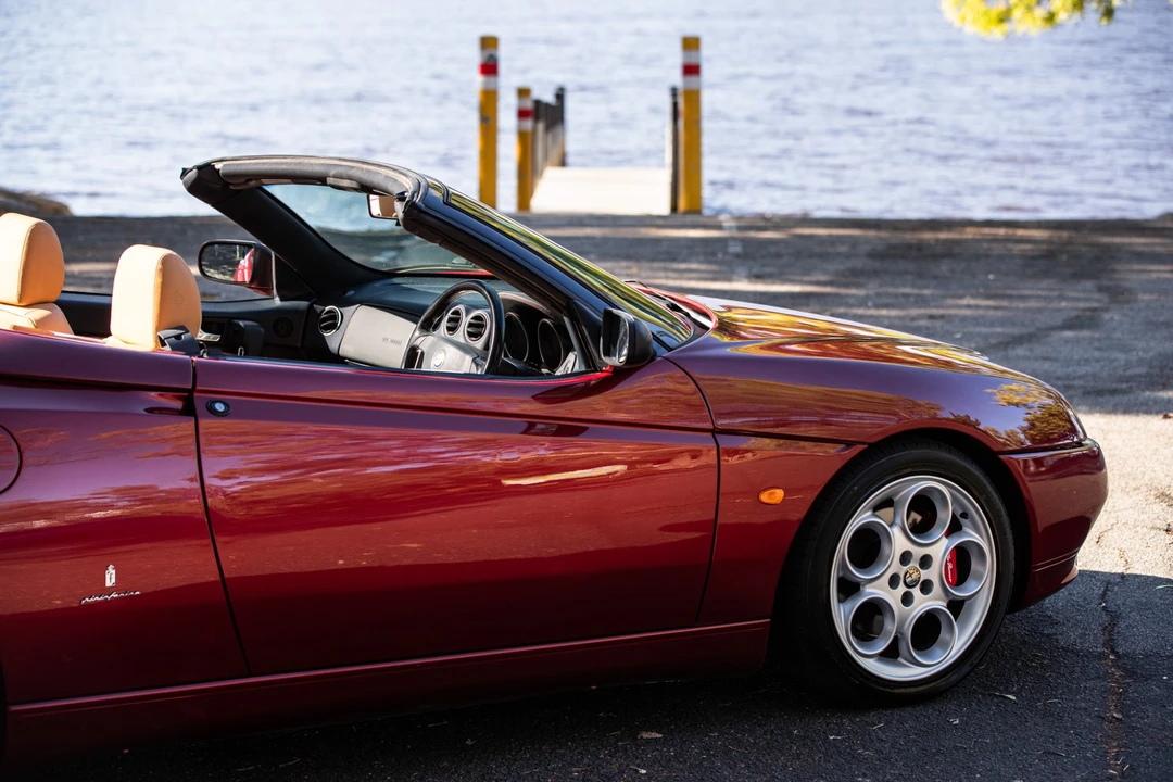 2002 Alfa Romeo 916 GTV & Spider - Image 17 of 31