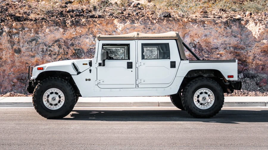2002 AM General Hummer - Image 2 of 31