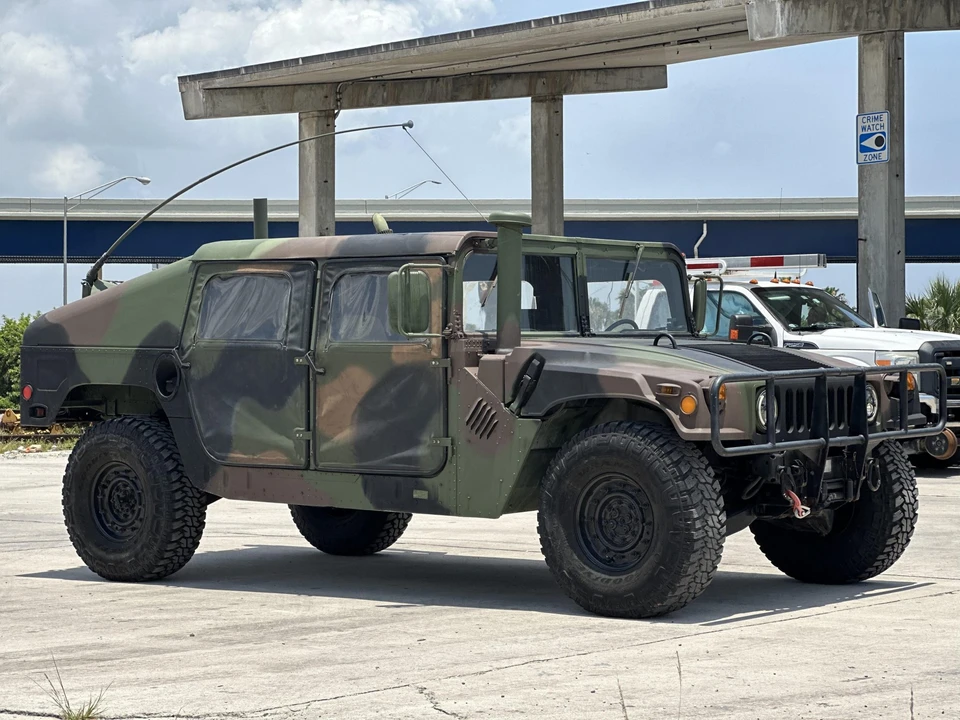 2002 Hummer HMMWV - Image 16 of 31