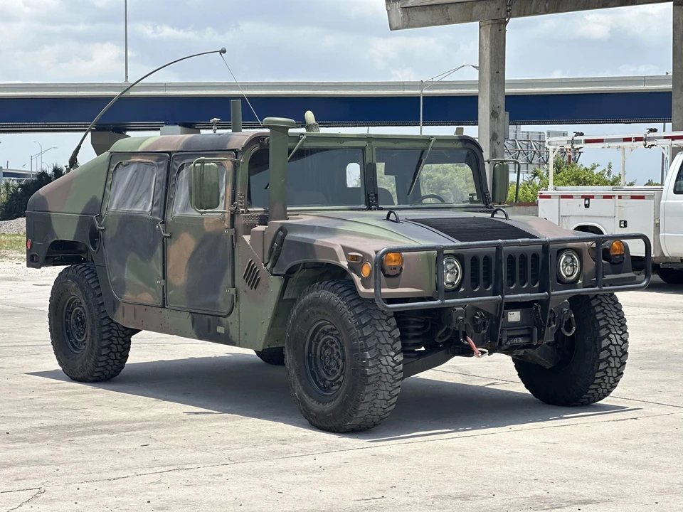 2002 Hummer HMMWV - Image 15 of 31