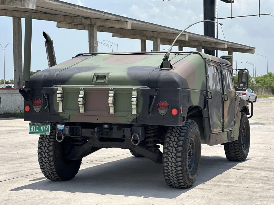 2002 Hummer HMMWV - Image 24 of 31