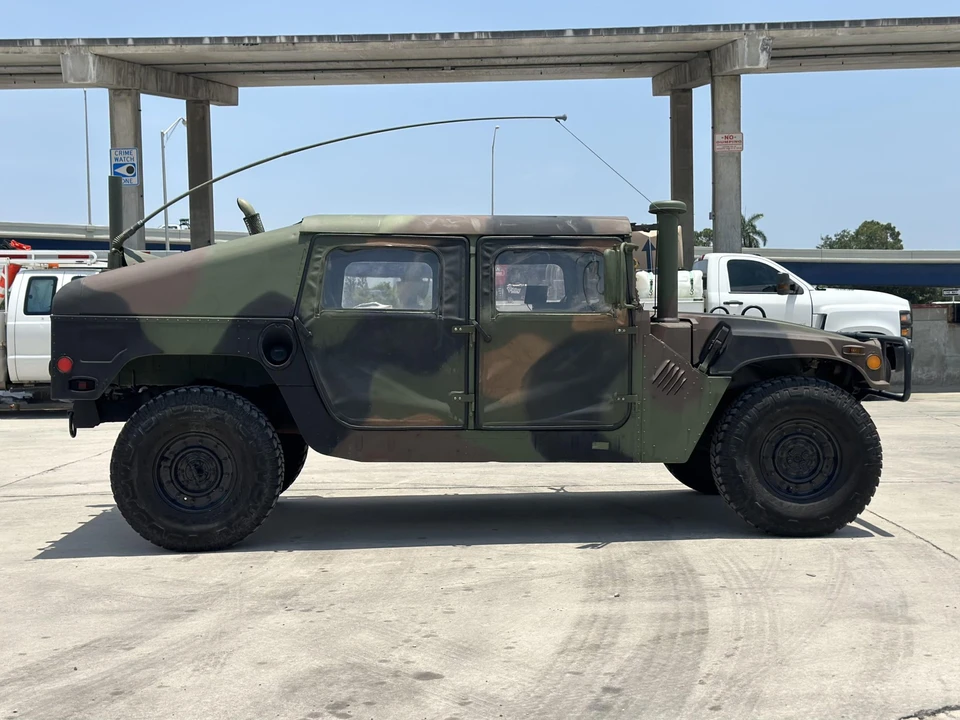 2002 Hummer HMMWV - Image 18 of 31