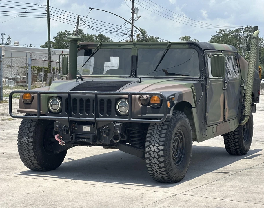 2002 Hummer HMMWV - Image 9 of 31