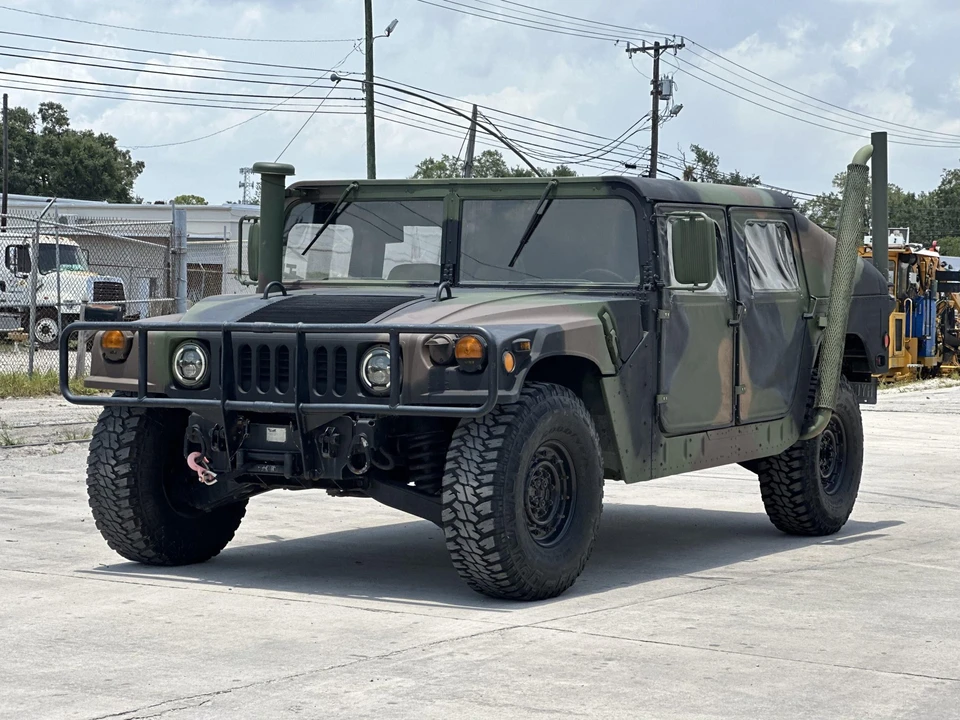 2002 Hummer HMMWV - Image 6 of 31