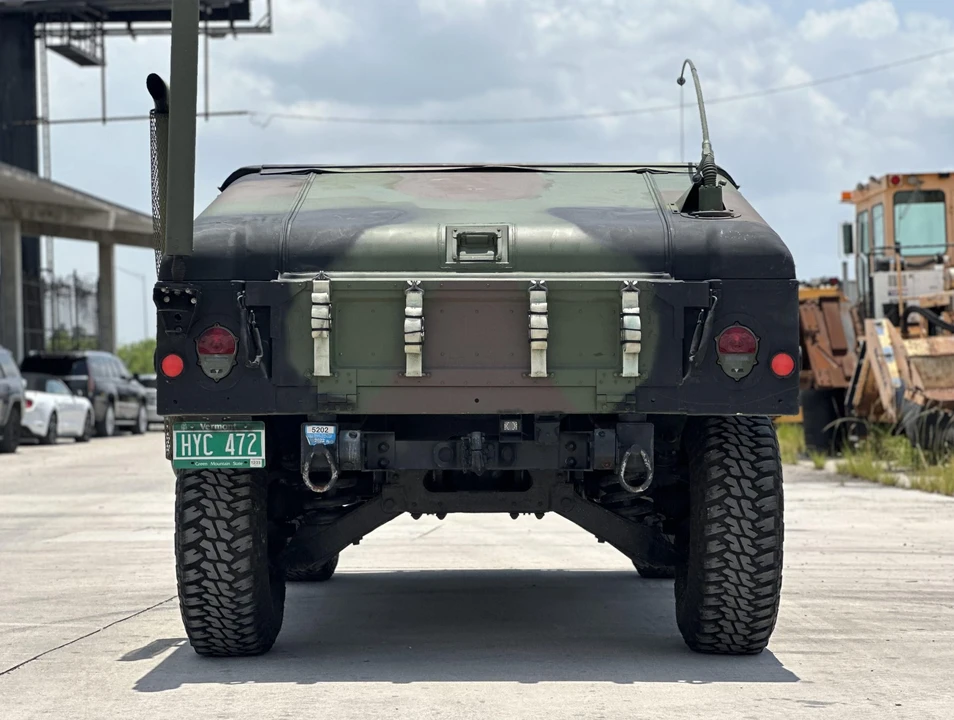2002 Hummer HMMWV - Image 26 of 31