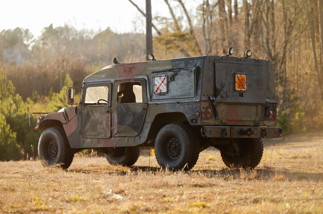 2002 Hummer HMMWV - Image 26 of 31