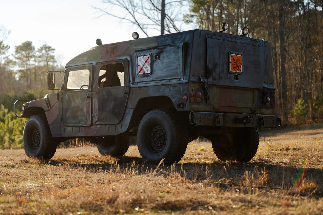 2002 Hummer HMMWV - Image 27 of 31