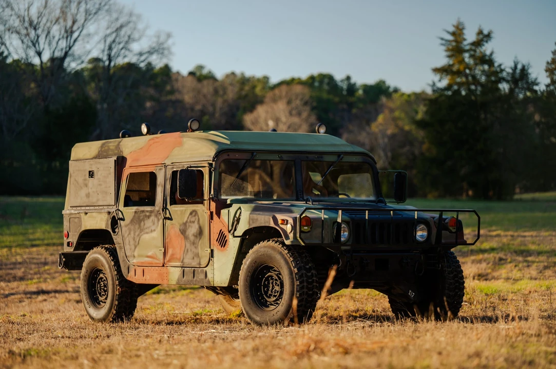 2002 Hummer HMMWV - Image 4 of 31