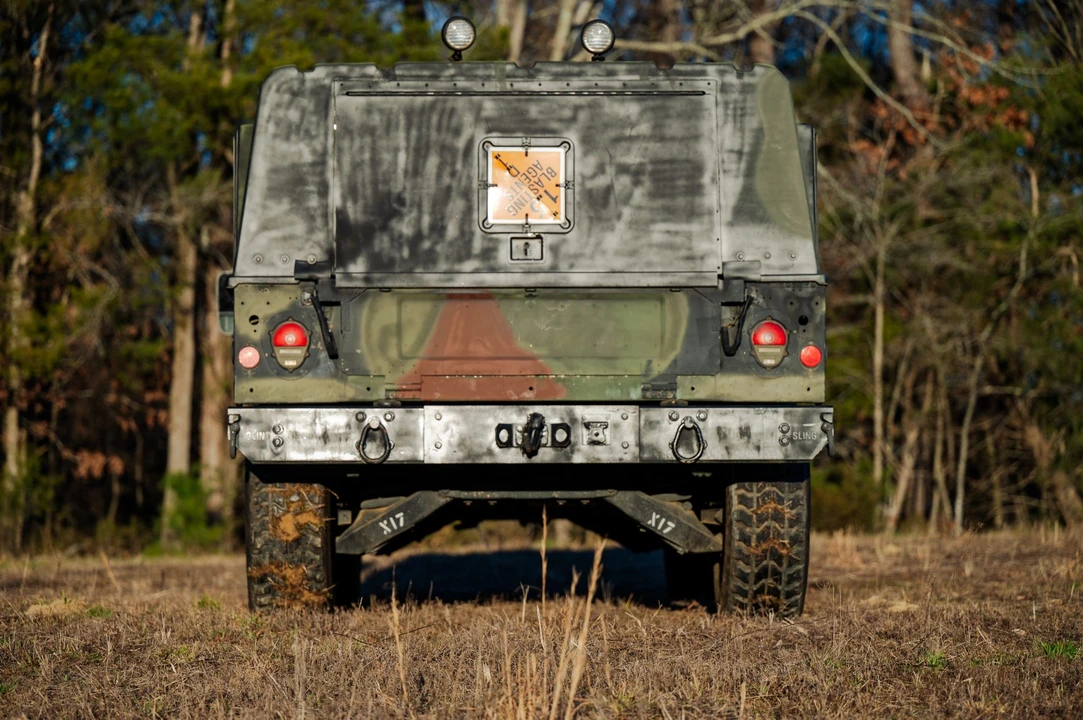 2002 Hummer HMMWV - Image 31 of 31