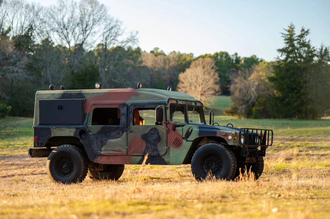 2002 Hummer HMMWV - Image 29 of 31