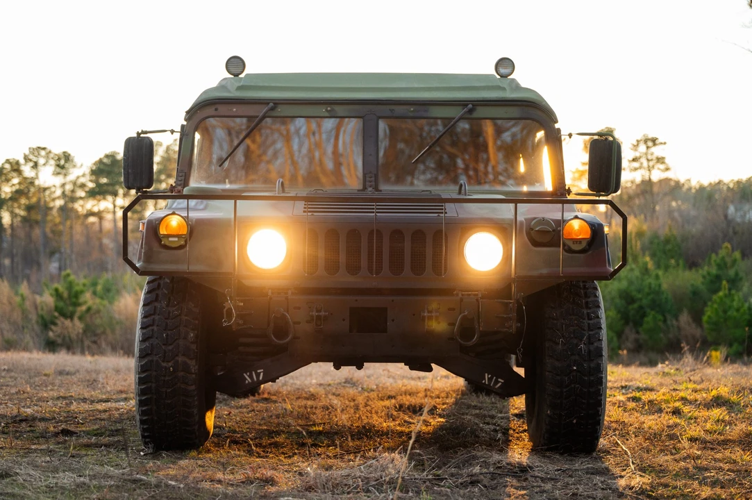 2002 Hummer HMMWV - Image 13 of 31