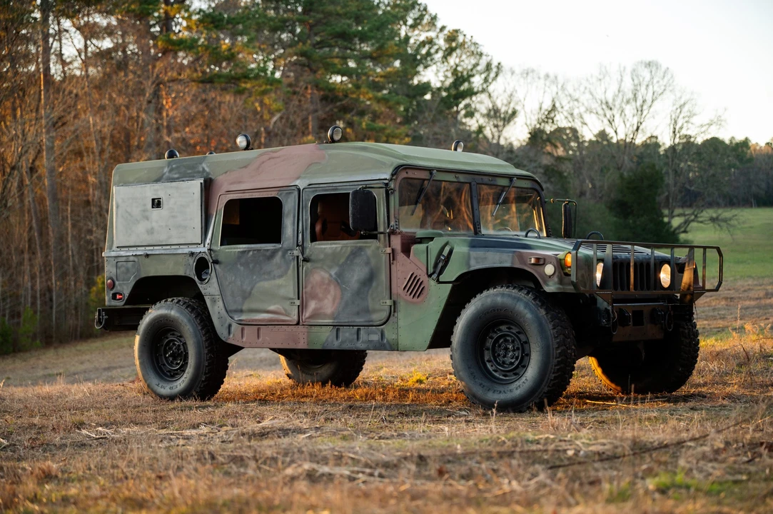 2002 Hummer HMMWV - Image 30 of 31
