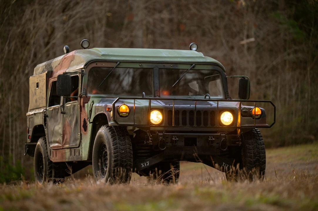 2002 Hummer HMMWV - Image 12 of 31