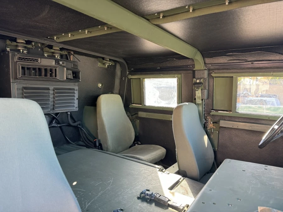 2002 AM General Hummer - Image 16 of 17
