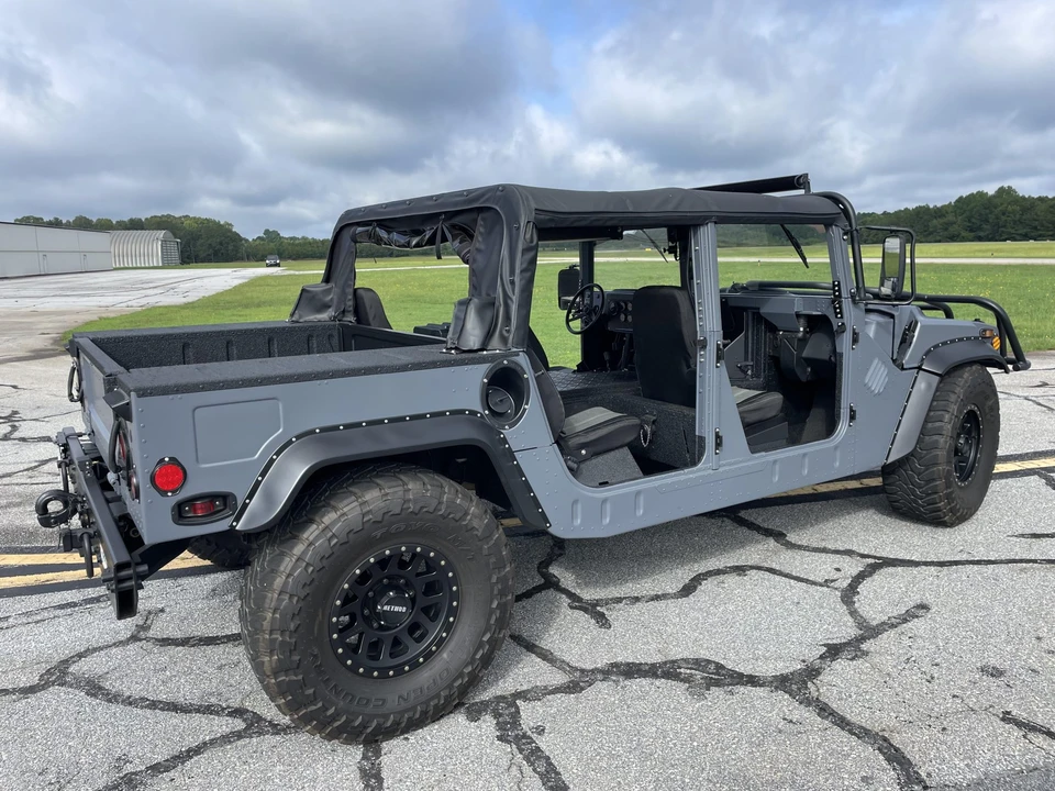 2002 Hummer HMMWV - Image 30 of 31