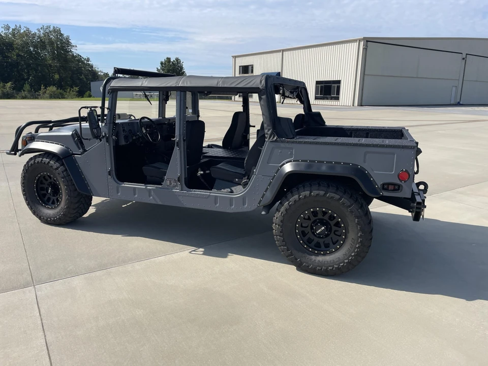 2002 Hummer HMMWV - Image 7 of 31