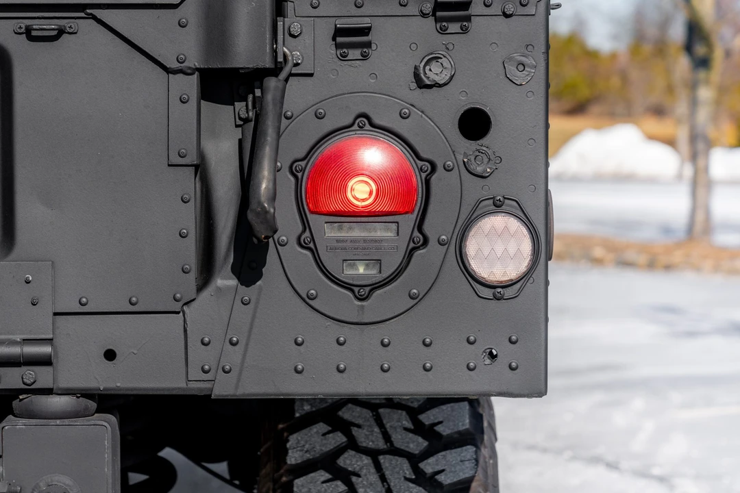 2002 Hummer HMMWV - Image 22 of 31