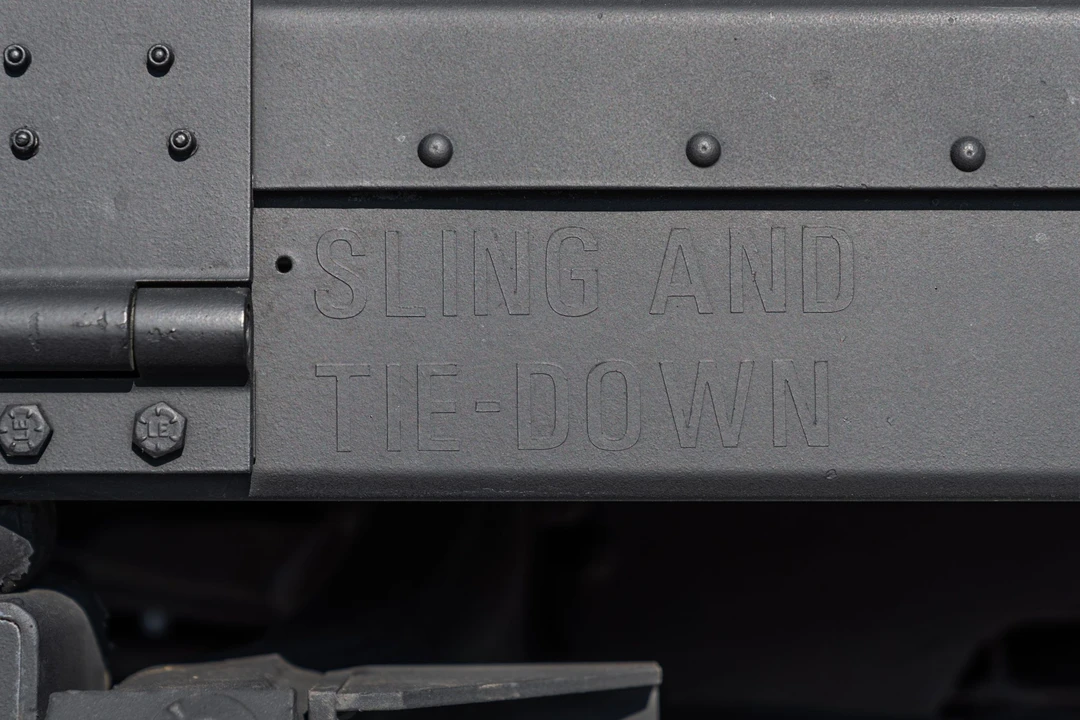 2002 Hummer HMMWV - Image 24 of 31