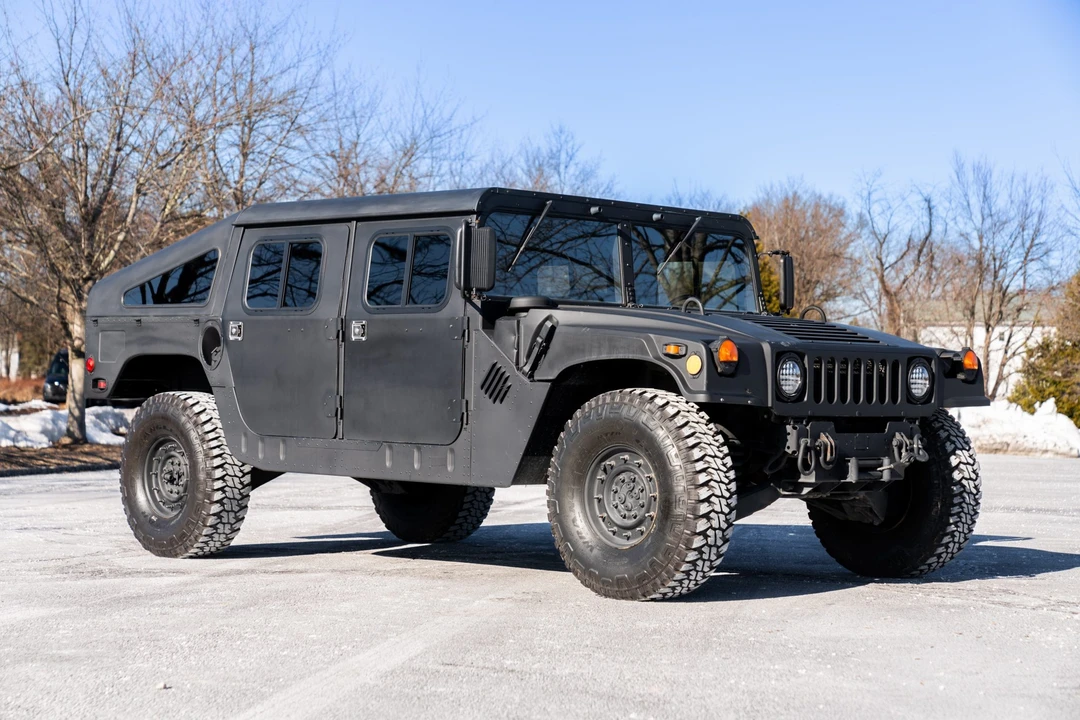 2002 Hummer HMMWV - Image 4 of 31