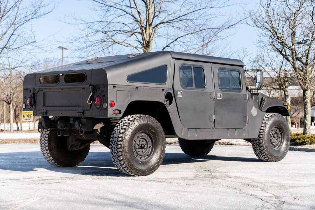2002 Hummer HMMWV - Image 6 of 31