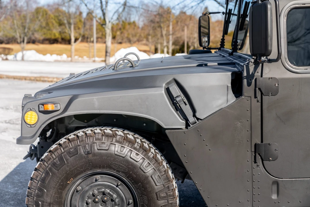 2002 Hummer HMMWV - Image 28 of 31