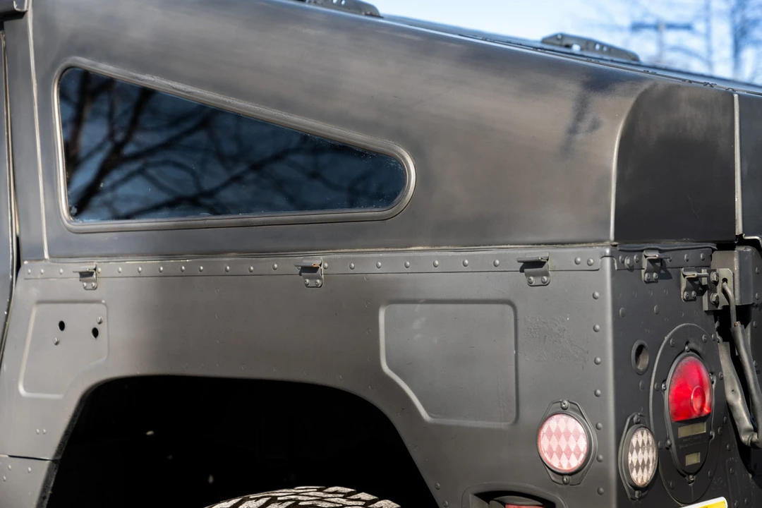 2002 Hummer HMMWV - Image 26 of 31