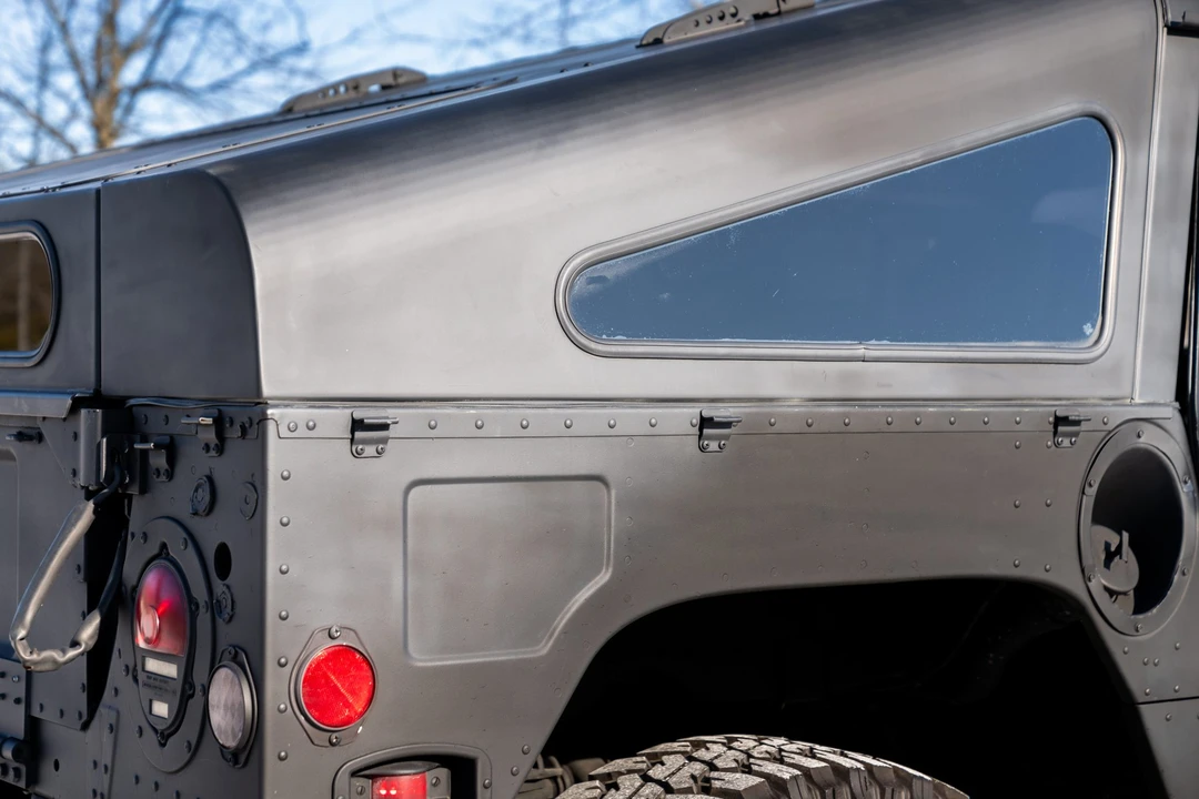 2002 Hummer HMMWV - Image 20 of 31