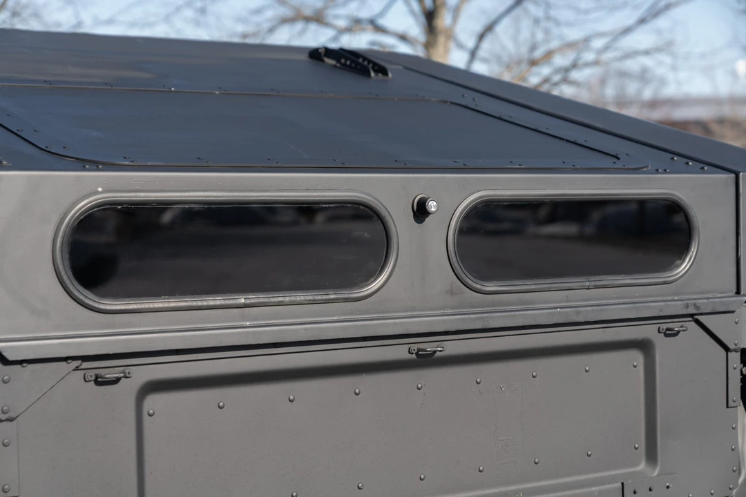 2002 Hummer HMMWV - Image 25 of 31