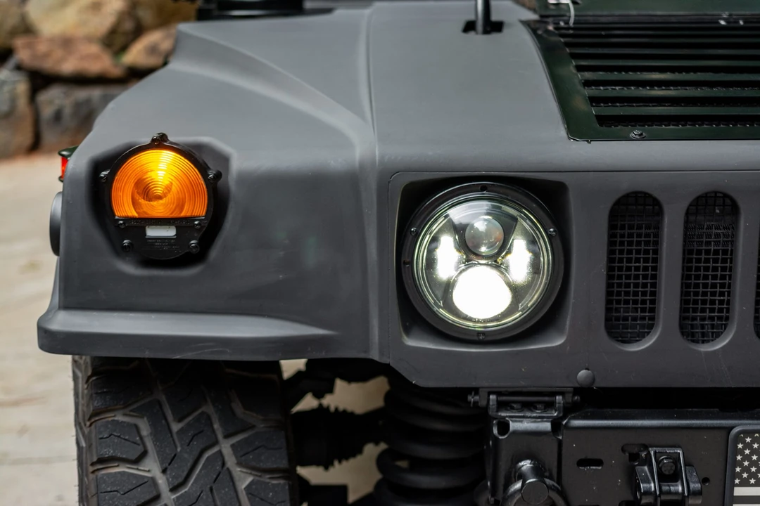 2002 Hummer HMMWV - Image 13 of 31