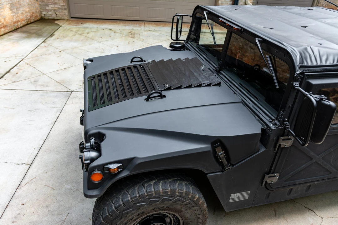 2002 Hummer HMMWV - Image 11 of 31