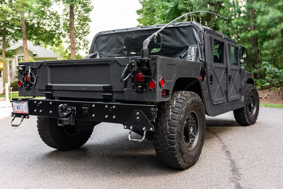 2002 Hummer HMMWV - Image 6 of 31