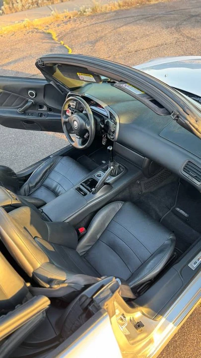 2002 Honda S2000 - Image 8 of 24