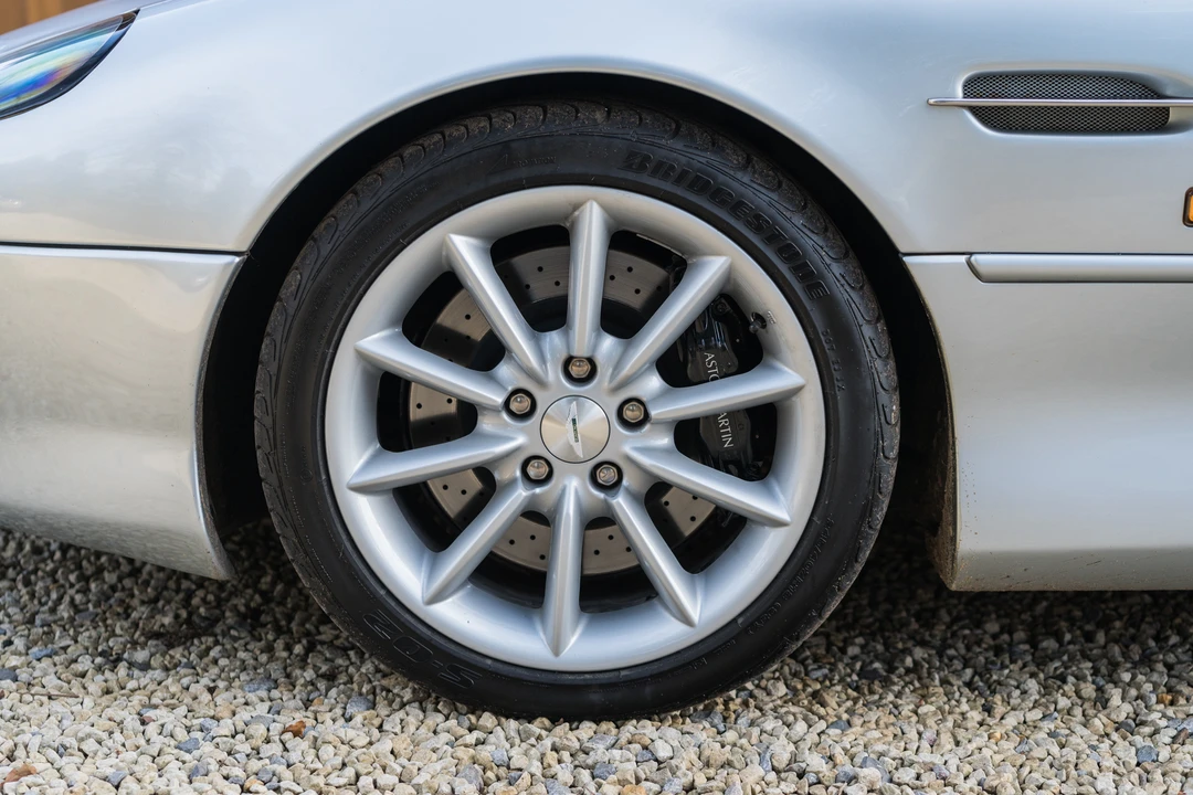 2002 Aston Martin DB7 Vantage - Image 9 of 31