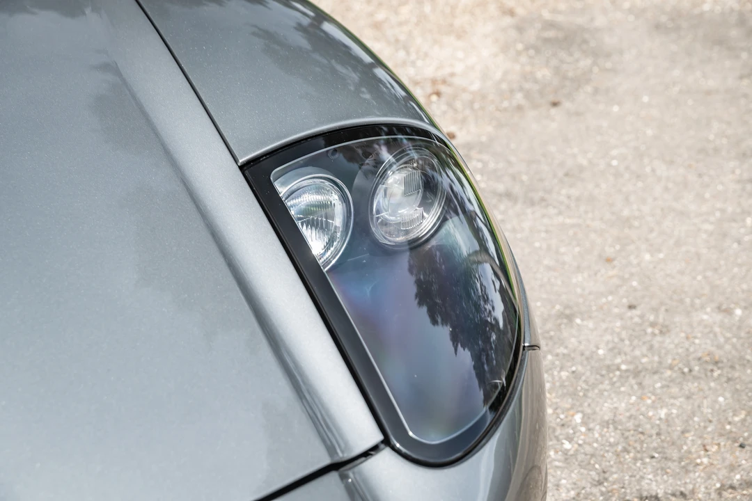 2002 Aston Martin Vanquish 1st Gen - Image 30 of 31