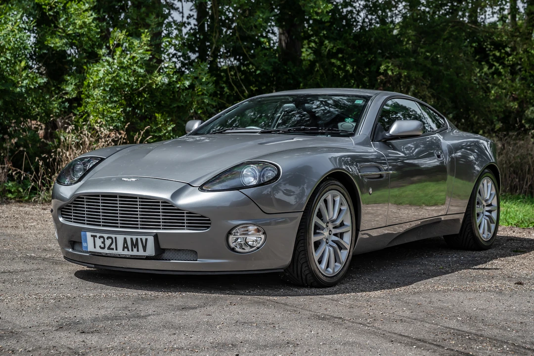 2002 Aston Martin Vanquish 1st Gen - Image 5 of 31