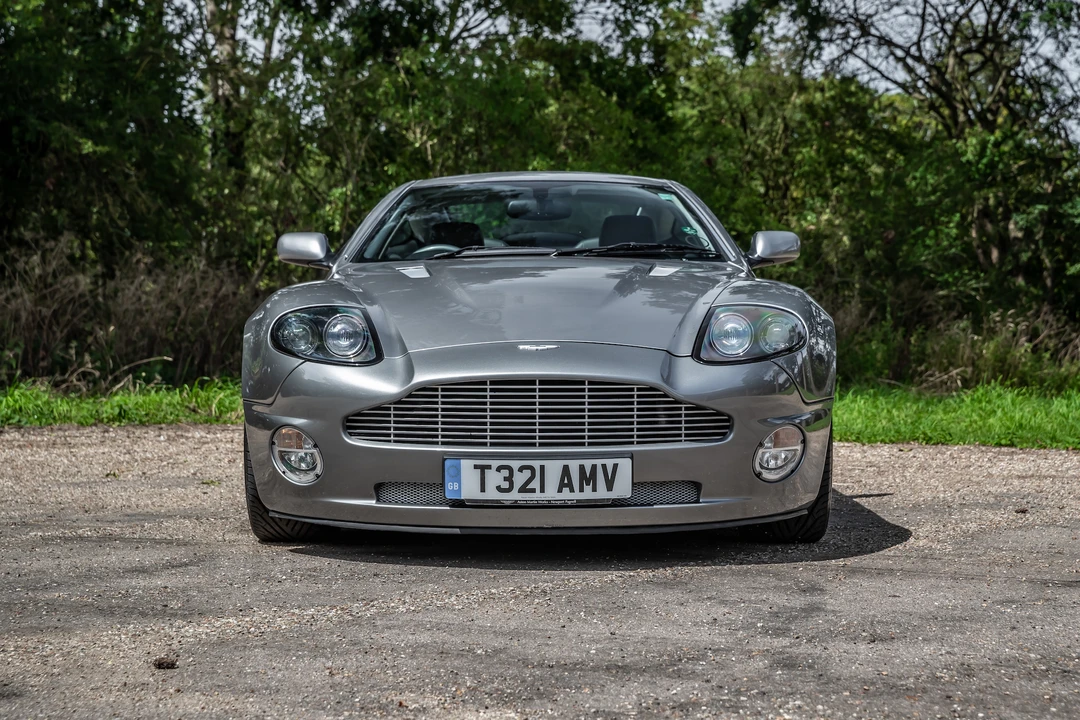 2002 Aston Martin Vanquish 1st Gen - Image 7 of 31
