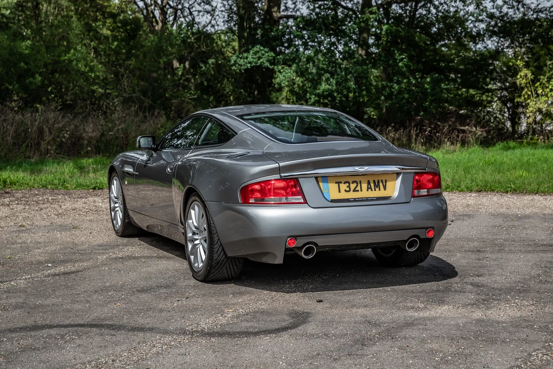 2002 Aston Martin Vanquish 1st Gen - Image 8 of 31