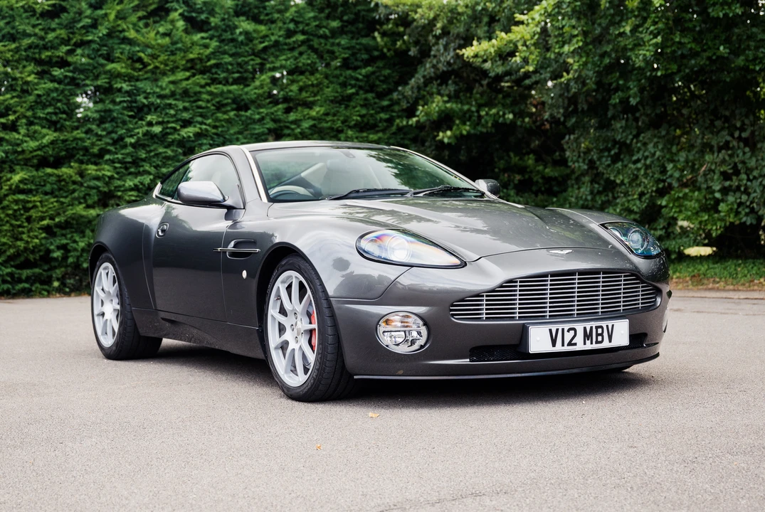 2002 Aston Martin Vanquish 1st Gen - Image 2 of 31