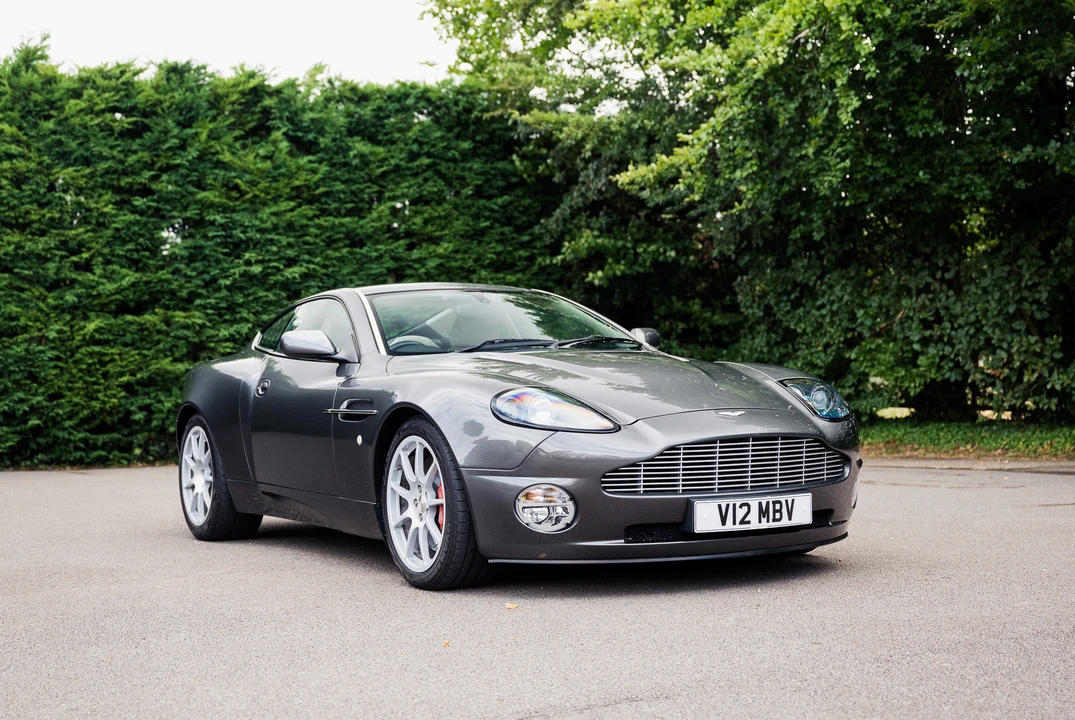 2002 Aston Martin Vanquish 1st Gen - Image 4 of 31