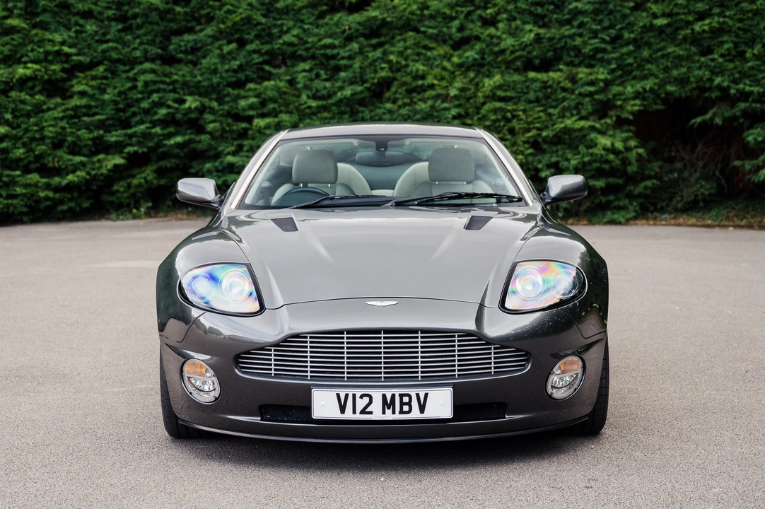 2002 Aston Martin Vanquish 1st Gen - Image 3 of 31