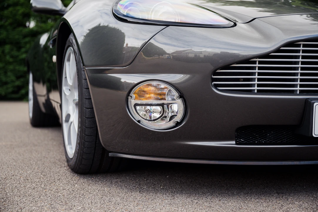 2002 Aston Martin Vanquish 1st Gen - Image 20 of 31
