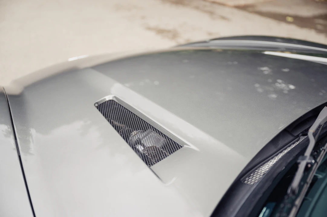 2002 Aston Martin Vanquish 1st Gen - Image 23 of 31