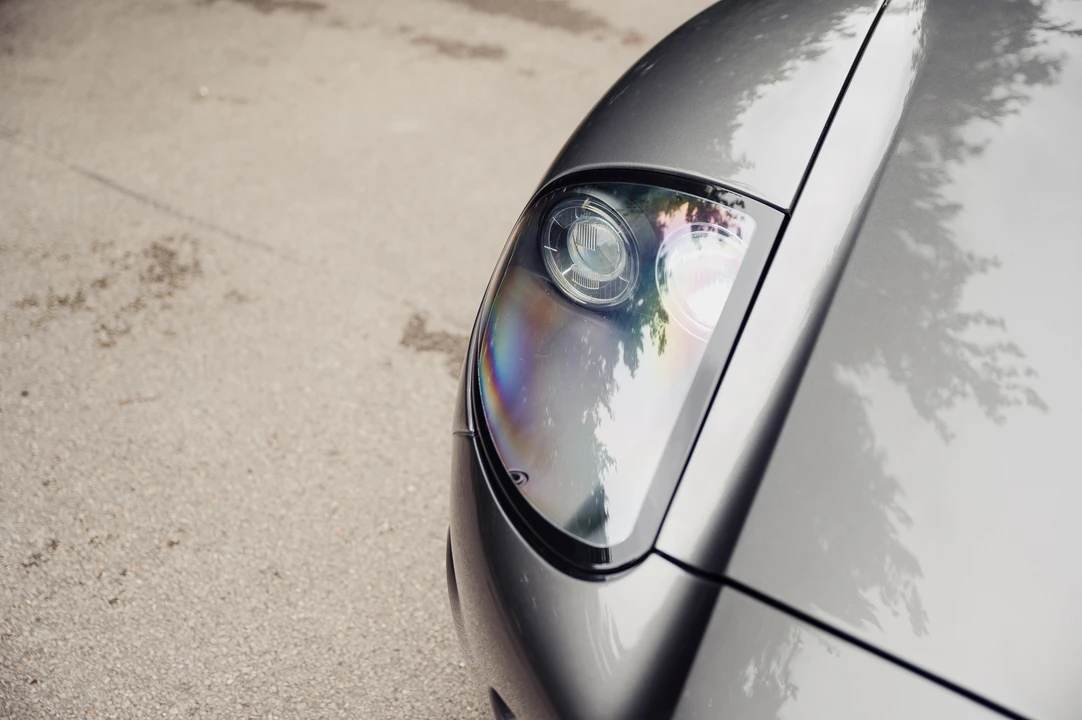2002 Aston Martin Vanquish 1st Gen - Image 25 of 31