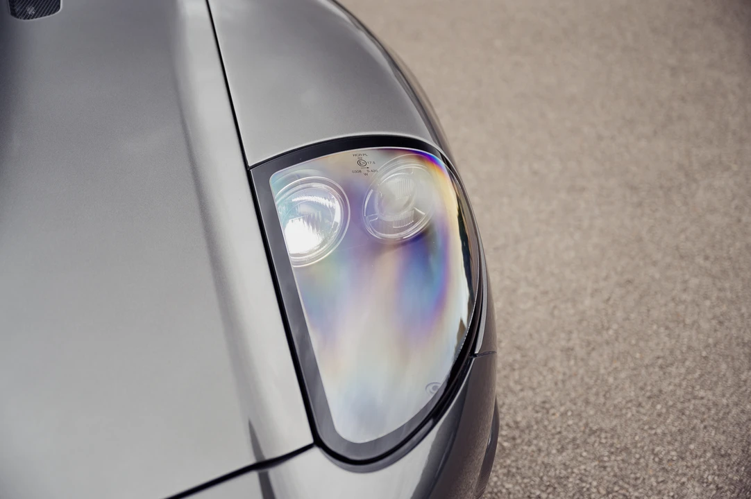 2002 Aston Martin Vanquish 1st Gen - Image 26 of 31