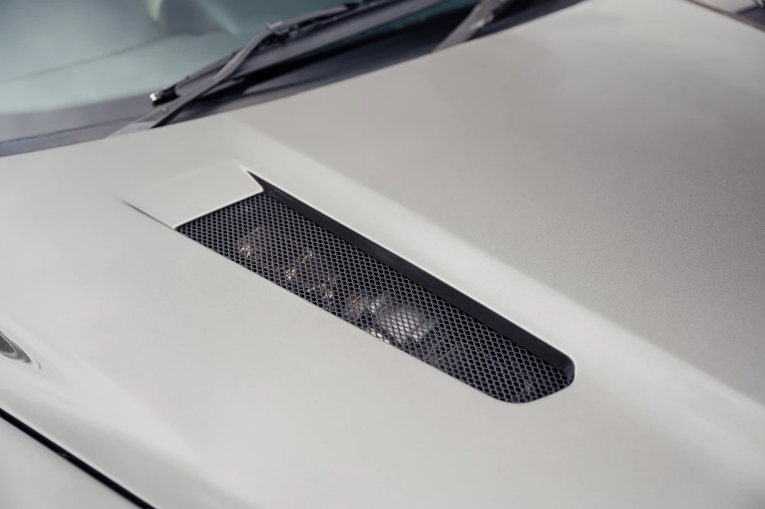 2002 Aston Martin Vanquish 1st Gen - Image 27 of 31