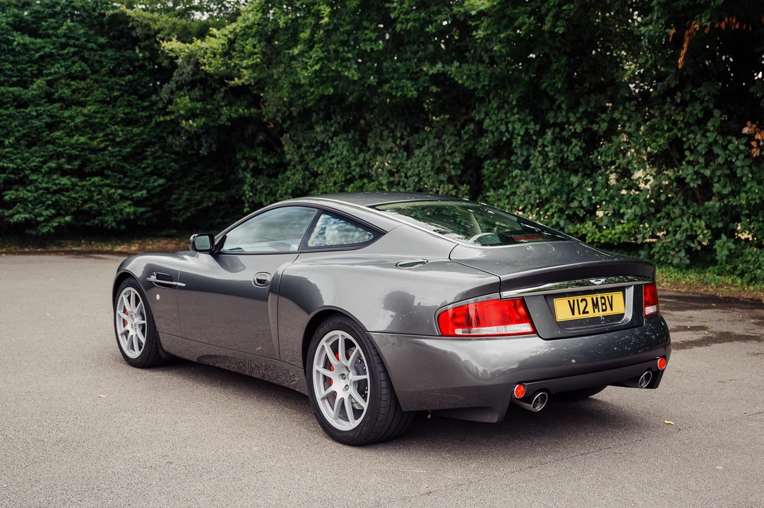 2002 Aston Martin Vanquish 1st Gen - Image 8 of 31