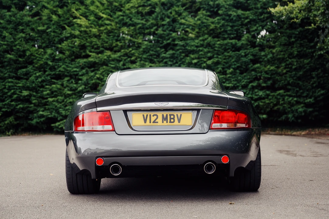 2002 Aston Martin Vanquish 1st Gen - Image 15 of 31