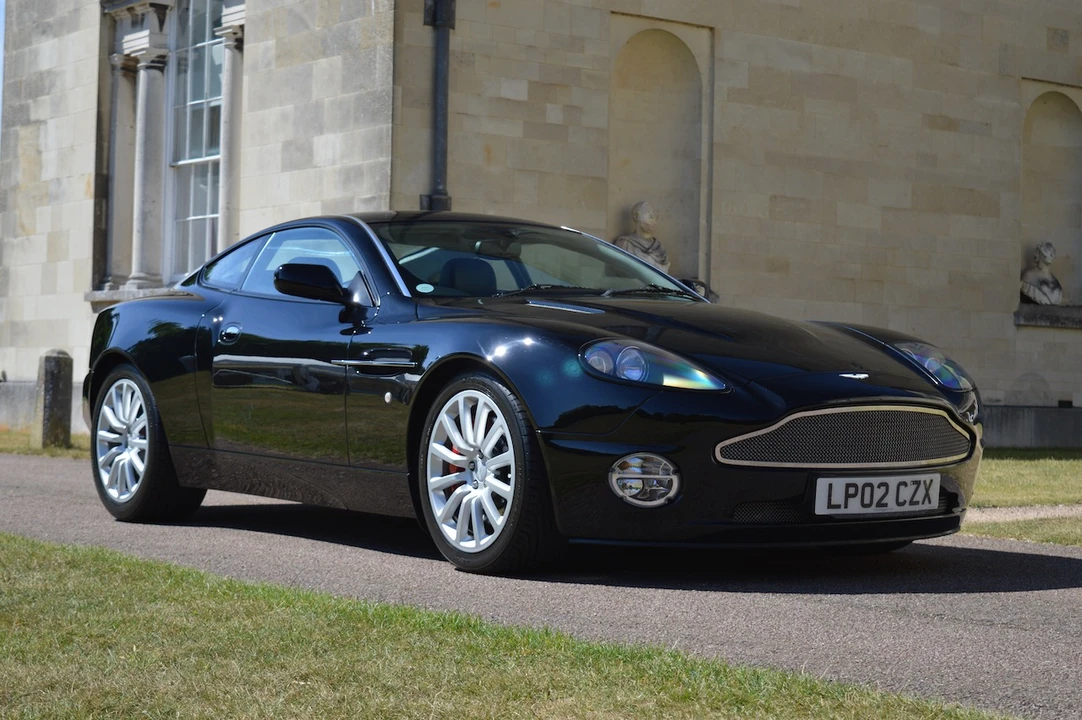 2002 Aston Martin Vanquish 1st Gen - Image 10 of 31