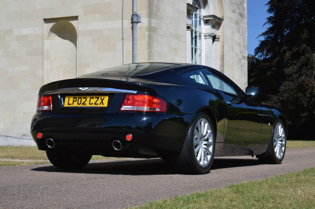 2002 Aston Martin Vanquish 1st Gen - Image 8 of 31